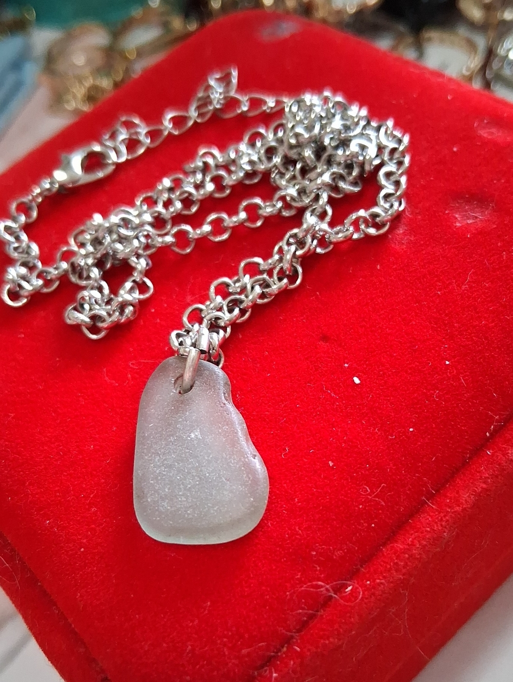 Source Unknown Frosted White Sea Glass Pendant Necklace